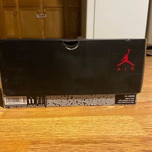 Men’s Jordan Retro 5 Laney size 11 Brand new